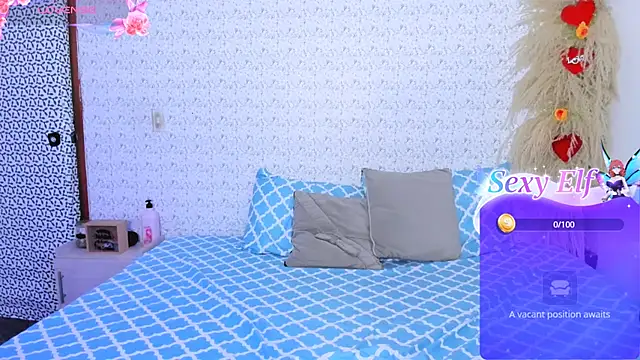 Snapshot of caylinhot7 chatting on December 2024 05:04:02 AM caylinhot7 online show from December 2024 05:04:02 AM