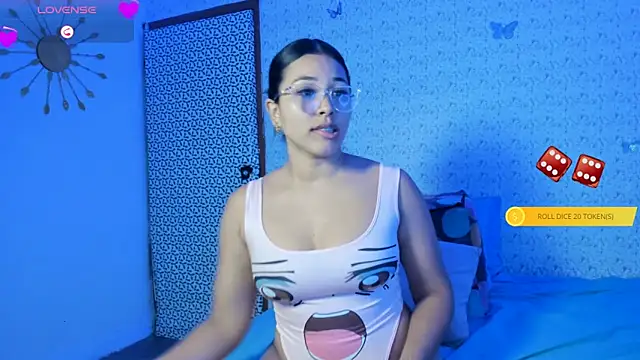 Snapshot of caylinhot7 chatting on October 2025 05:32:02 AM caylinhot7 online show from October 2025 05:32:02 AM