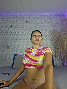 Snapshot of caylinhot7 chatting on October 2025 05:33:01 AM caylinhot7 online show from October 2025 05:33:01 AM