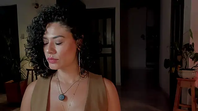 Snapshot of goddes_helena chatting on February 2026 12:31:02 AM goddes helena online show from February 2026 12:31:02 AM