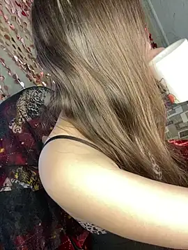Var Kiss online show from April 2026 06:22:01 AM