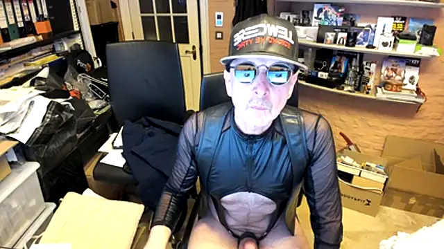 lenny52 online show from February 2026 10:18:01 AM