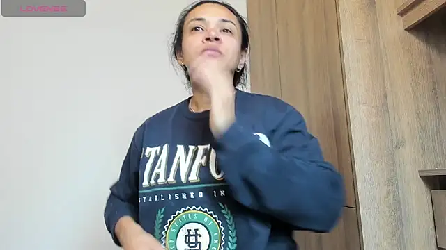 Snapshot of Bessie32 chatting on March 2025 10:50:02 AM Bessie32 online show from March 2025 10:50:02 AM