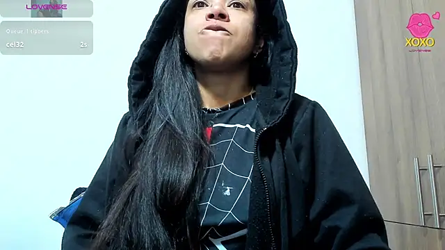 Snapshot of Bessie32 chatting on November 2025 10:07:01 AM Bessie32 online show from November 2025 10:07:01 AM