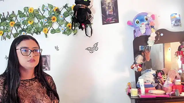 mensia hernandz online show from June 2026 12:57:02 PM