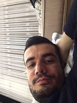 Snapshot of boyygirlls chatting on January 2025 05:51:01 PM boyygirlls online show from January 2025 05:51:01 PM