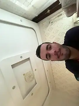 Snapshot of boyygirlls chatting on October 2025 10:34:02 AM boyygirlls online show from October 2025 10:34:02 AM