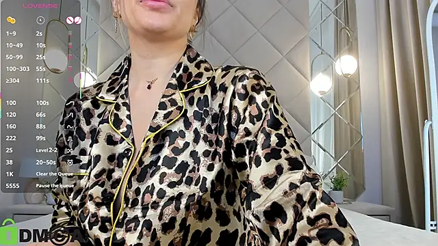 Larrine Morgan online show from November 2025 01:19:01 AM