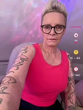 Snapshot of German_Milf chatting on April 2026 01:02:02 PM German Milf online show from April 2026 01:02:02 PM
