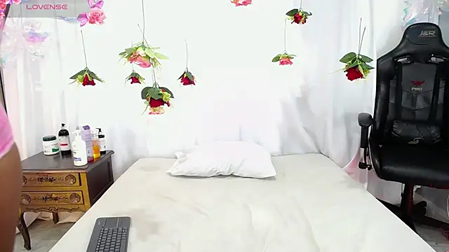 BLACK ROSSE 1 online show from February 2025 12:42:01 PM