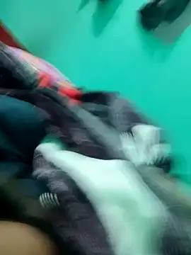 Shristiprakash0 online show from December 2024 06:57:02 AM