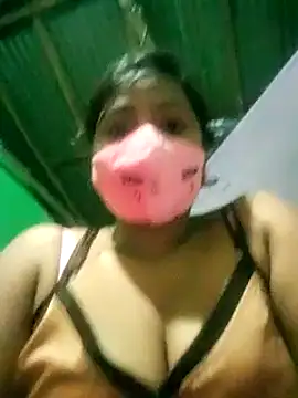 Shristiprakash0 online show from February 2025 04:32:02 PM