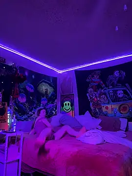 Snapshot of Cutiepiespanks chatting on March 2025 12:15:02 AM Cutiepiespanks online show from March 2025 12:15:02 AM