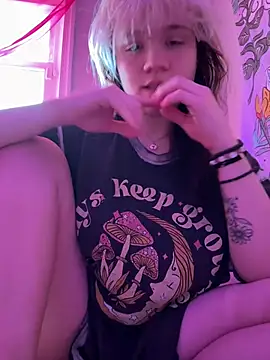 Cutiepiespanks online show from May 2026 10:26:02 PM