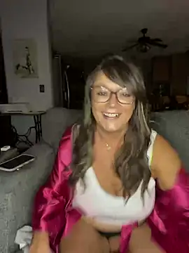 cowgirlc online show from February 2025 03:23:02 AM