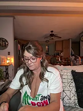 cowgirlc online show from October 2025 02:39:02 AM