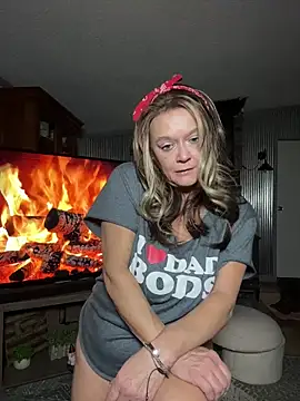 cowgirlc online show from February 2026 03:44:02 AM