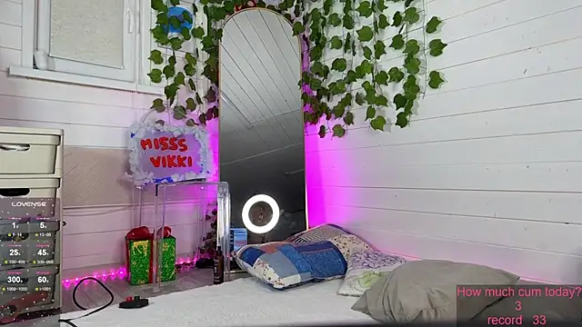 Misss Vikk online show from January 2025 06:02:01 PM