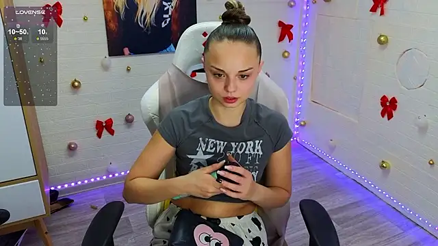 Misss Vikk online show from February 2026 03:23:02 PM