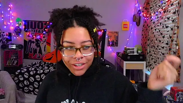 Snapshot of N1NT3NDH03 chatting on September 2025 12:10:01 PM N1NT3NDH03 online show from September 2025 12:10:01 PM