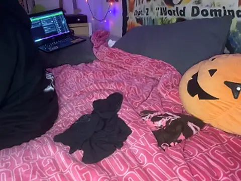 Snapshot of N1NT3NDH03 chatting on October 2025 03:52:02 AM N1NT3NDH03 online show from October 2025 03:52:02 AM