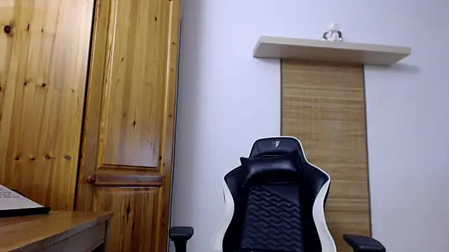 Lisakisss online show from March 2025 08:15:01 AM