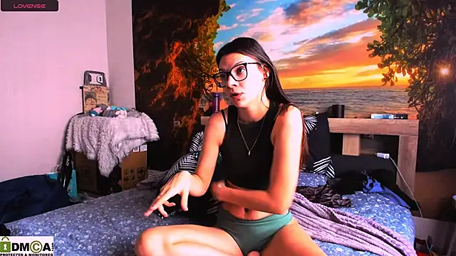 MollyLollipop online show from January 2025 04:30:01 AM