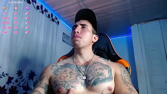 Adam Hudsond online show from December 2025 09:44:01 PM