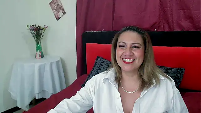 Snapshot of yayita_mature chatting on January 2025 04:07:01 PM yayita mature online show from January 2025 04:07:01 PM