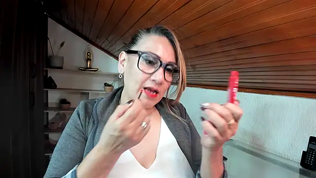 yayita mature online show from April 2026 09:52:01 PM