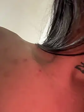 Snapshot of Ortegakim chatting on November 2025 01:40:01 AM Ortegakim online show from November 2025 01:40:01 AM