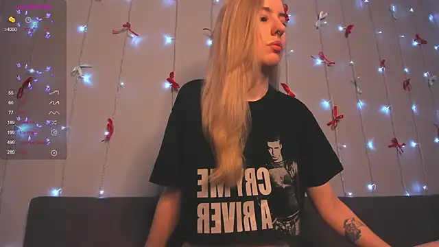 Fire moth online show from January 2026 06:17:01 AM