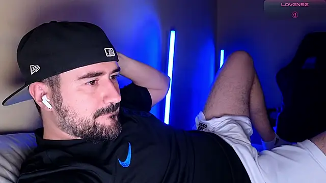 DominantTheo online show from April 2026 04:41:01 AM