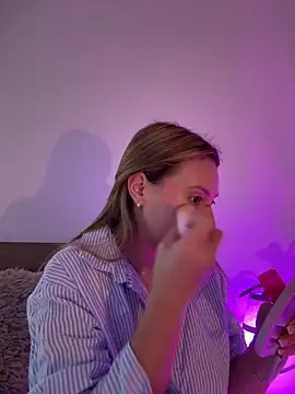 Snapshot of Eva_Ryen chatting on February 2026 04:02:02 PM Eva Ryen online show from February 2026 04:02:02 PM