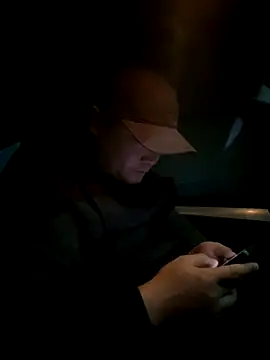 Snapshot of S00 chatting on December 2024 11:36:01 PM S00 online show from December 2024 11:36:01 PM