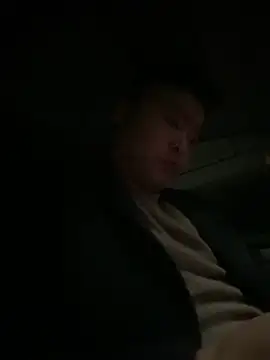 Snapshot of S00 chatting on December 2024 12:17:01 AM S00 online show from December 2024 12:17:01 AM