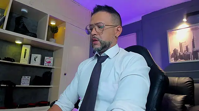 MrFrank tattoo online show from November 2025 11:54:02 AM