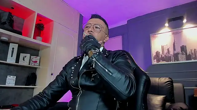 MrFrank tattoo online show from February 2026 10:34:02 AM