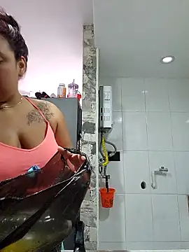 LizzRouse online show from November 2025 01:11:01 PM