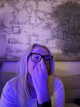 Strongqueen online show from January 2025 12:13:01 AM