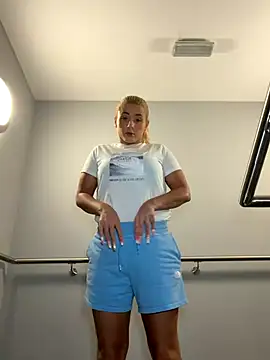 Strongqueen online show from October 2025 09:14:02 PM