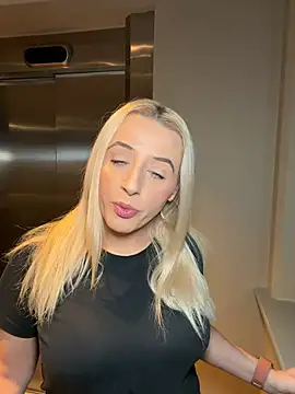 Strongqueen online show from January 2026 05:48:01 PM