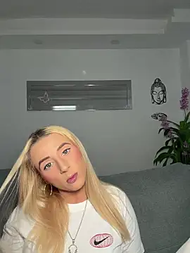 Strongqueen online show from June 2026 05:26:01 PM