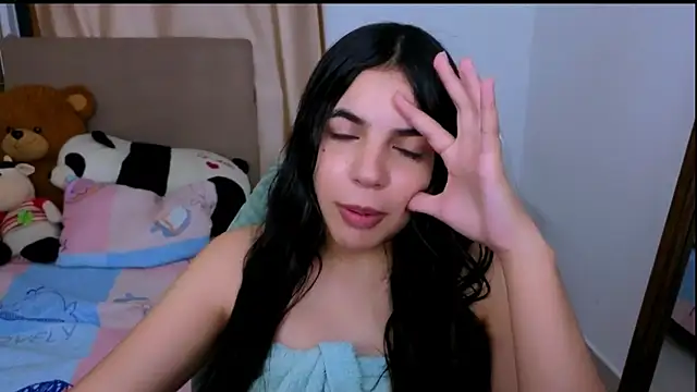  elenna online show from December 2025 05:20:01 PM