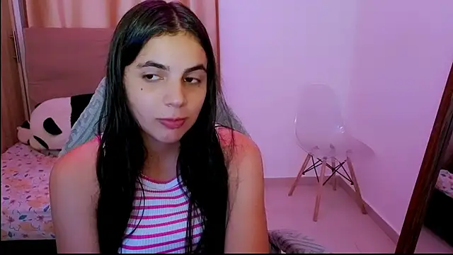  elenna online show from May 2026 07:00:02 PM