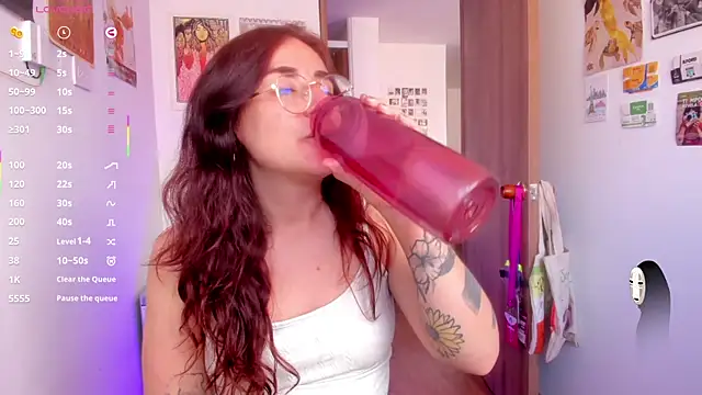 linda giggle online show from May 2026 08:26:01 PM