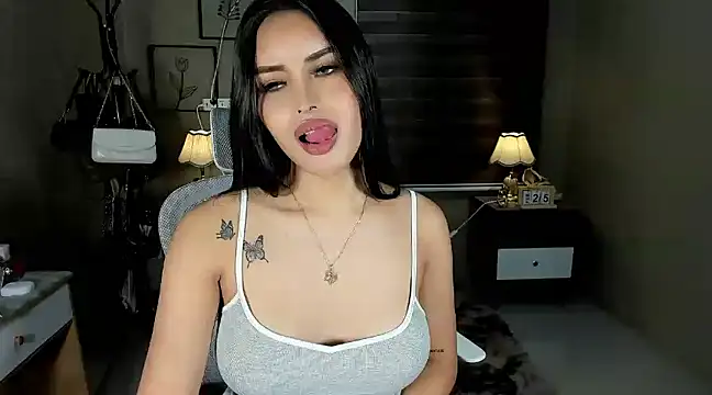 Snapshot of EternityBanks chatting on February 2025 05:34:02 AM EternityBanks online show from February 2025 05:34:02 AM