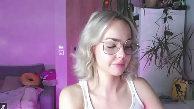 Snapshot of LexiexPlay chatting on January 2026 11:03:01 AM LexiexPlay online show from January 2026 11:03:01 AM