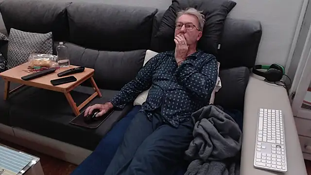 Nudelschwanz online show from March 2025 05:53:02 AM