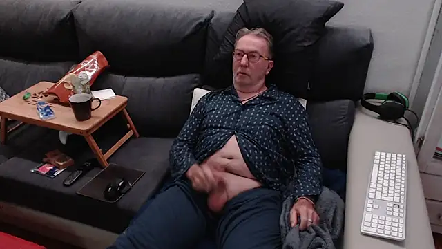 Nudelschwanz online show from March 2025 06:43:01 AM